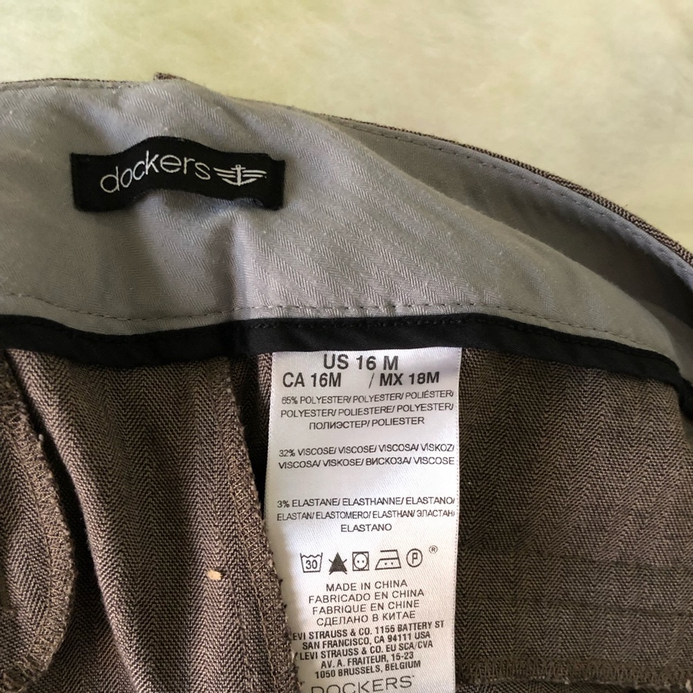 Women’s Dockers suit pants